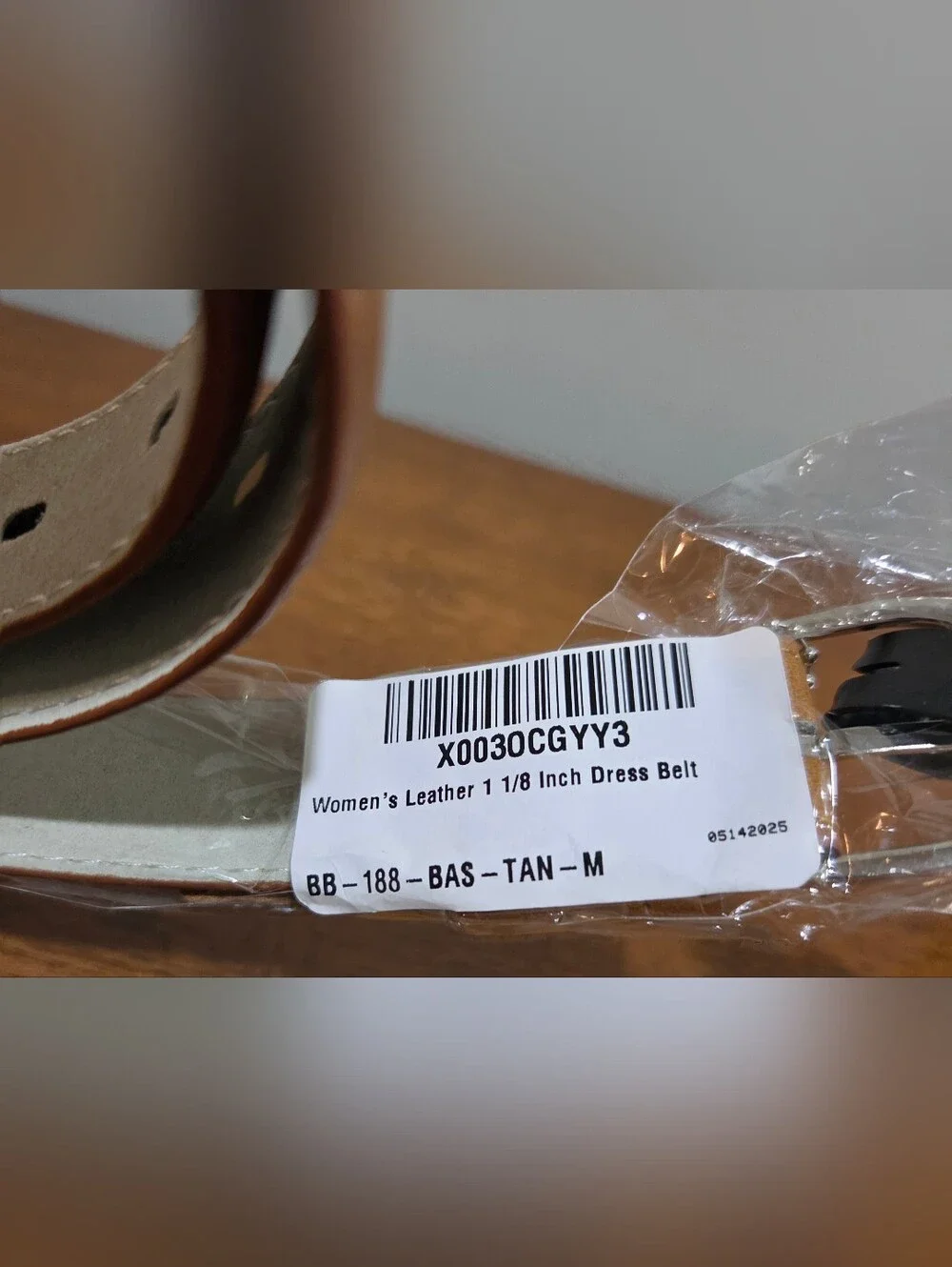 NWT Women's Tan Leather Belt Size Medium ~31-35